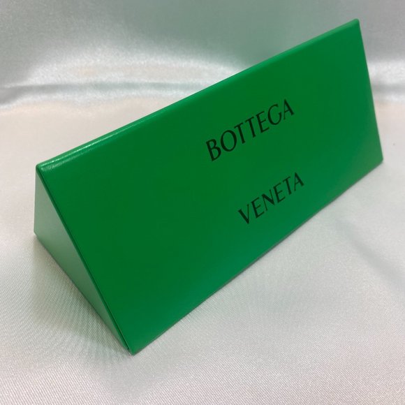 Bottega Veneta Sunglasses Case,Green Leather Triangle Clamshell Case,Green Cloth - Picture 3 of 11